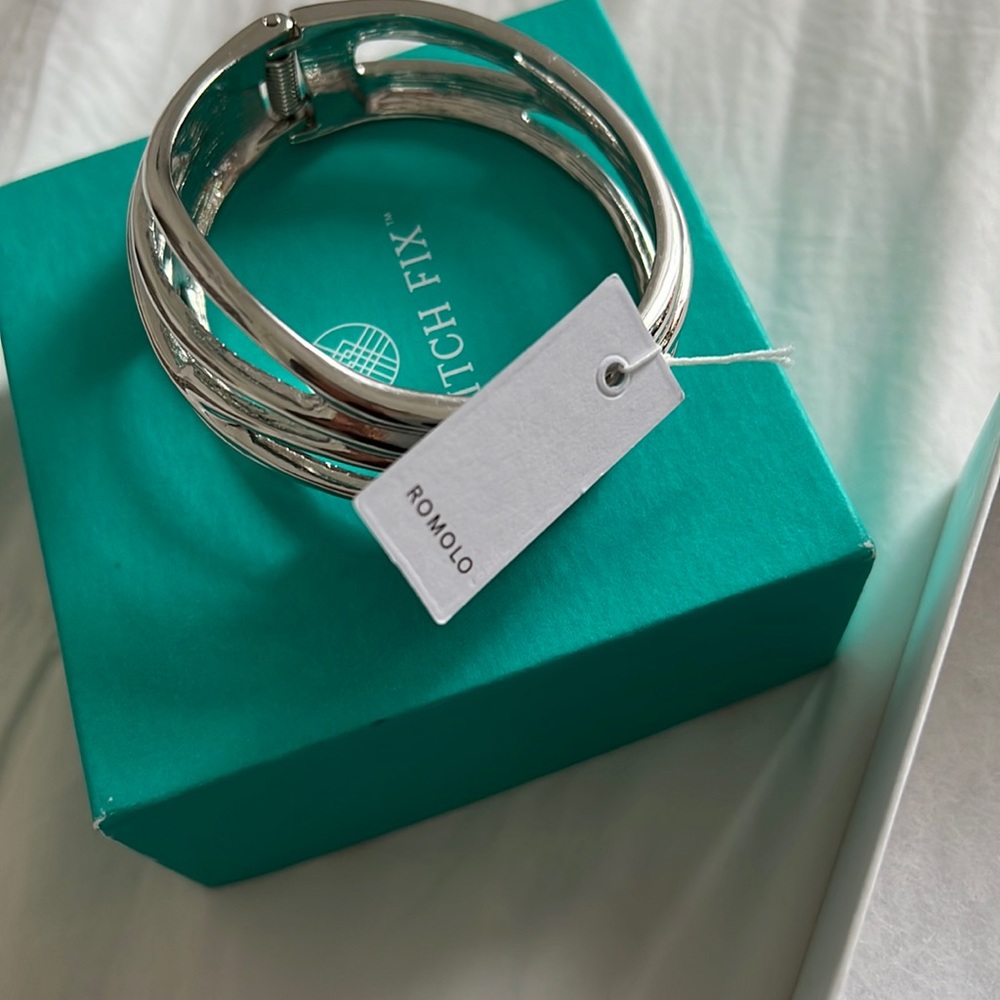 Romolo Silver tone Hinge Cuff Bracelet NEW w/ tag Stitch Fix - Picture 3 of 3